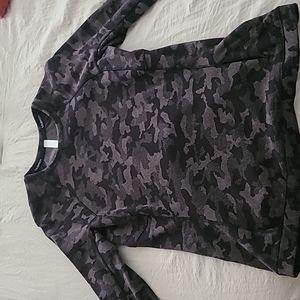 Lululemon fleece lined camo shirt